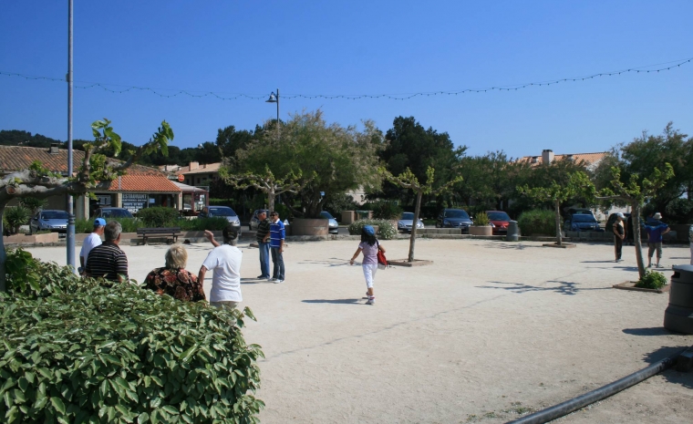 Place du Marégau - Le Pin Rolland